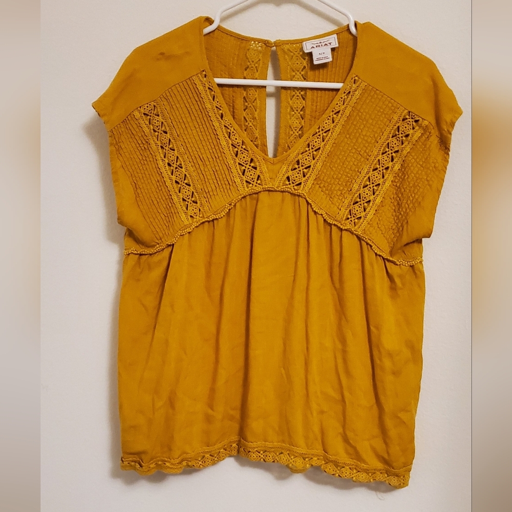 Ariat Women's Mustard Yellow Lace Detail Top Size Small Petite Western Cowgirl
